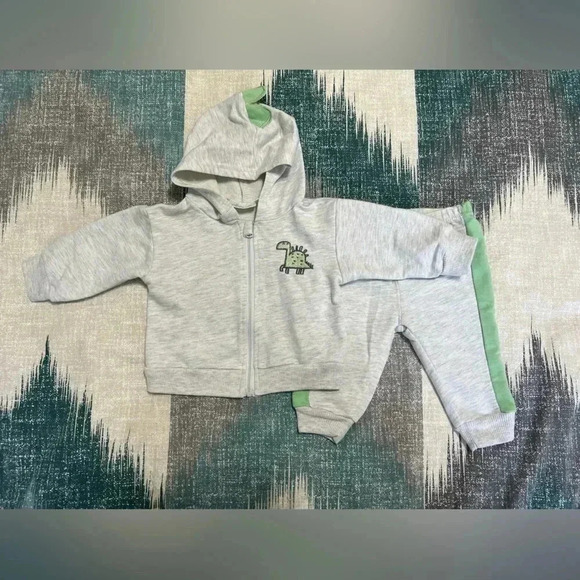 Mini Bean green and gray dinosaur set baby boy sweats fall winter (Size 3/6 M) - Picture 2 of 8